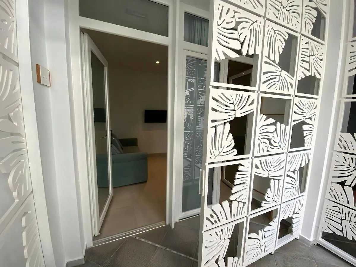 Alzocaire Hostal Boutique Conil De La Frontera Guest house